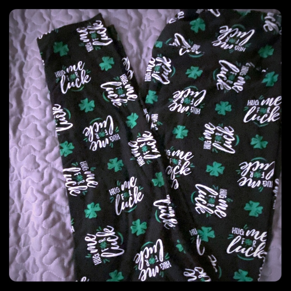 LuLaRoe Tall and Curvy St Patrick’s Leggings
